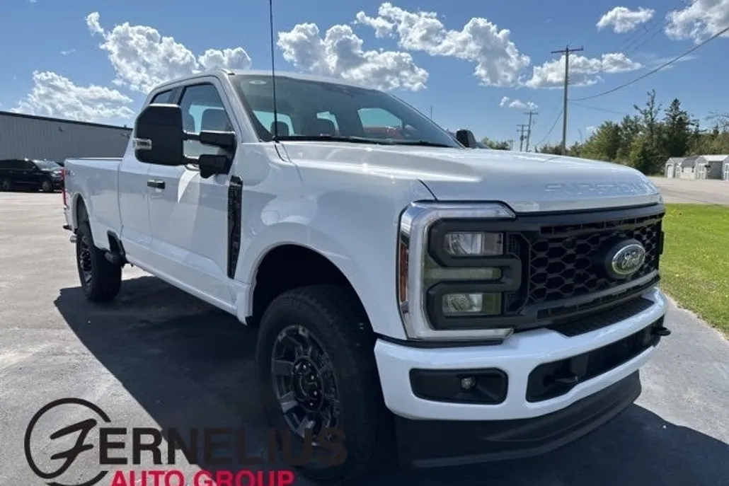 2025 Ford F-350 XL photo 1