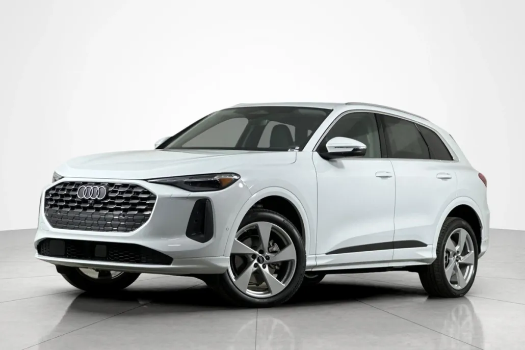 2025 Audi Q5 Premium Plus photo 1