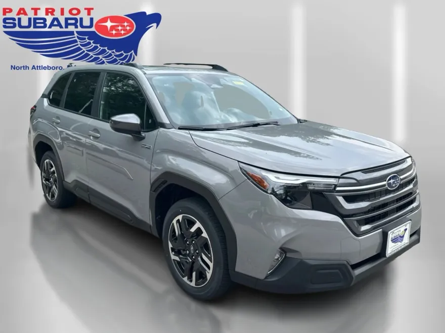 2025 Subaru Forester Premium photo 1