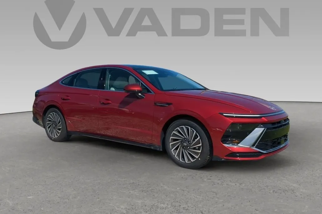 2025 Hyundai Sonata Hybrid Limited photo 1