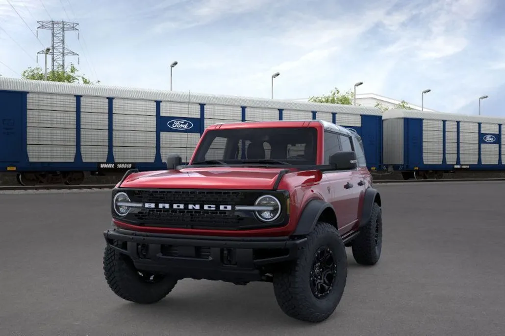 2025 Ford Bronco Badlands photo 1