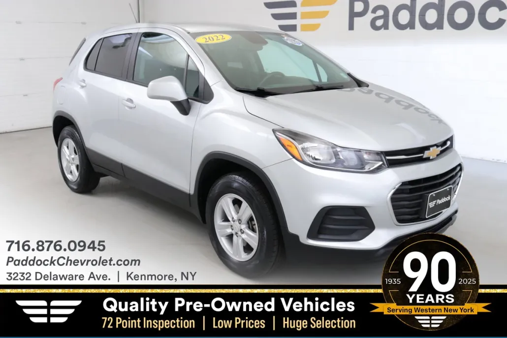 2022 Chevrolet Trax LS photo 1
