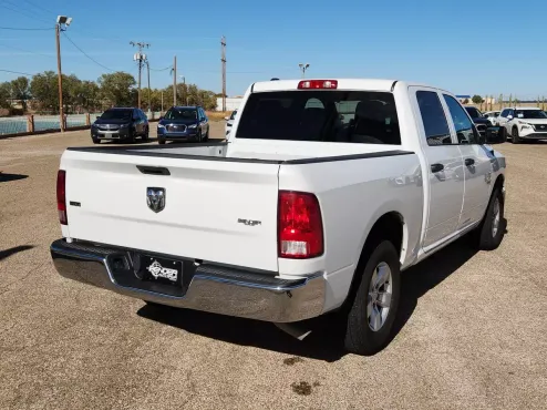 2022 Ram 1500 Classic photo 4