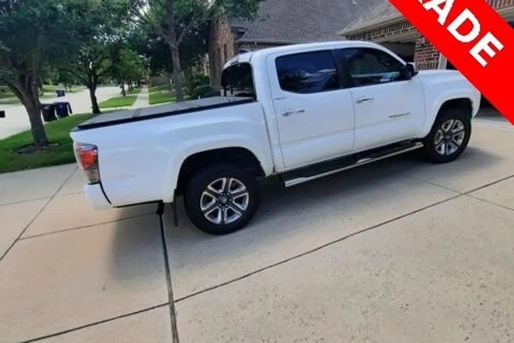 2018 Toyota Tacoma Limited photo 1