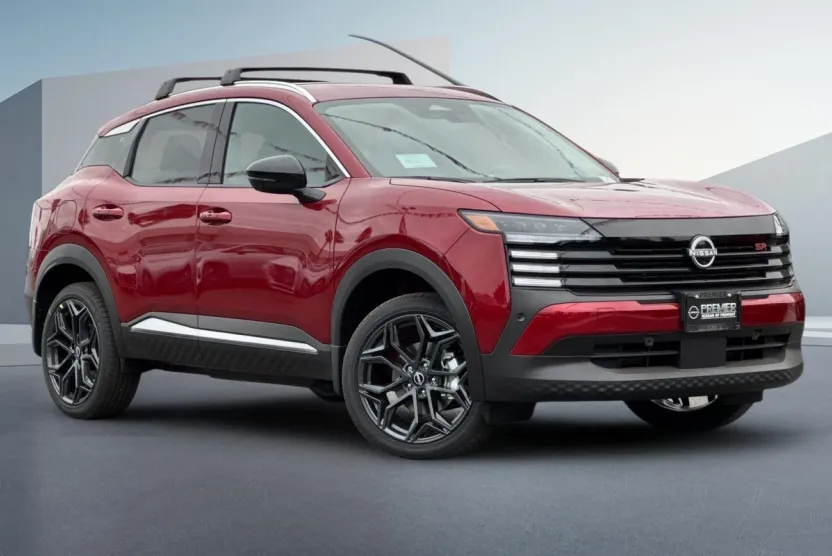2026 Nissan Kicks SR photo 1