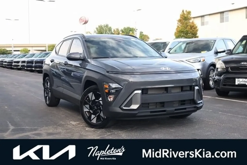 2025 Hyundai Kona SEL photo 1