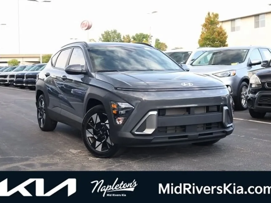 2025 Hyundai Kona SEL photo 1