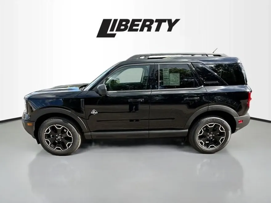2025 Ford Bronco Sport Outer Banks photo 1