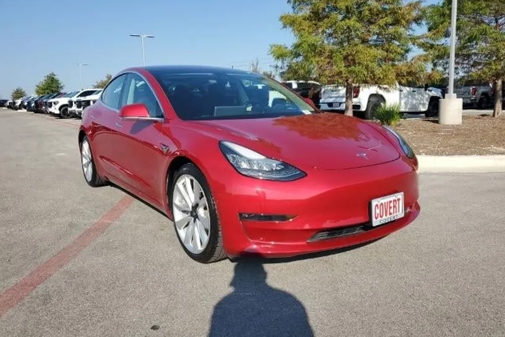 2018 Tesla Model 3 Long Range photo 1