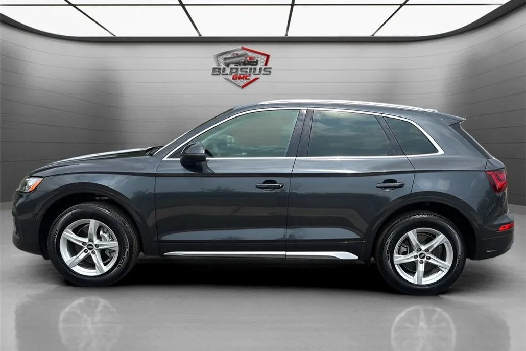 2021 Audi Q5 Premium 45 TFSI S line photo 1