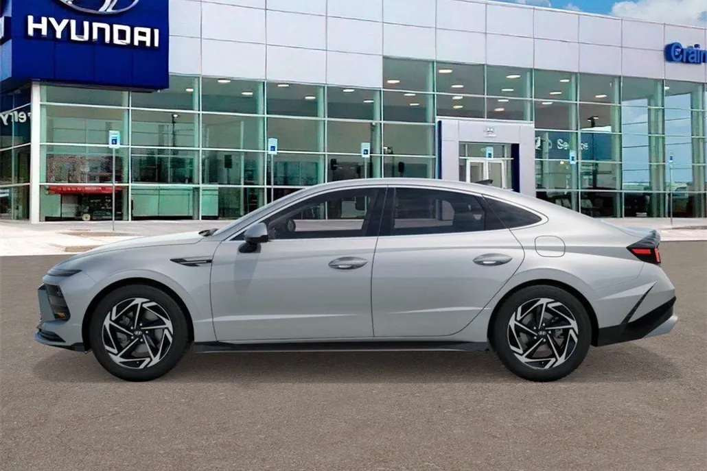 2026 Hyundai Sonata SEL Sport photo 1