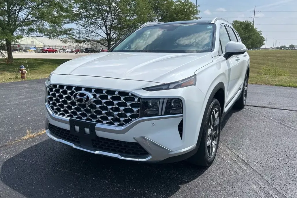2022 Hyundai Santa Fe Limited photo 1