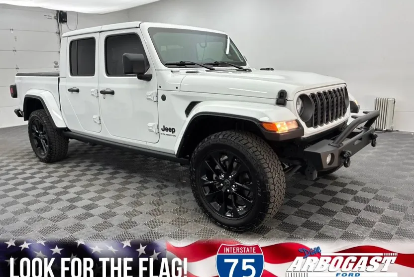 2024 Jeep Gladiator Sport photo 1