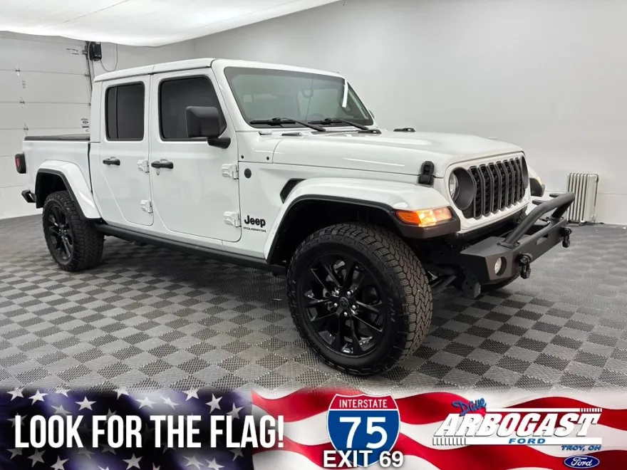 2024 Jeep Gladiator Sport photo 1
