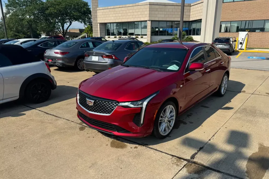 2022 Cadillac CT4 Premium Luxury photo 1
