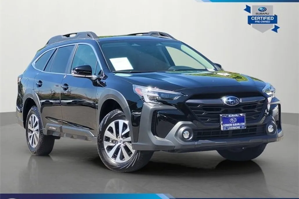 2025 Subaru Outback Premium photo 1