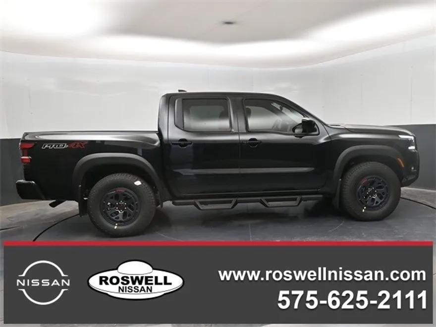 2025 Nissan Frontier PRO-4X photo 1