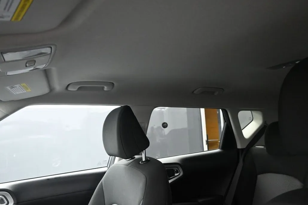 2023 Kia Soul LX photo 1