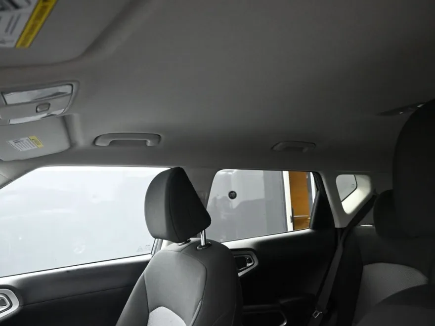 2023 Kia Soul LX photo 1