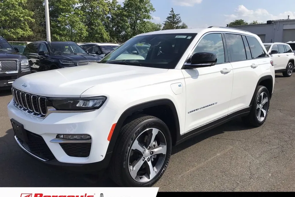 2023 Jeep Grand Cherokee 4xe photo 1