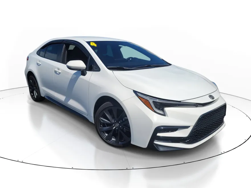 2024 Toyota Corolla SE photo 1