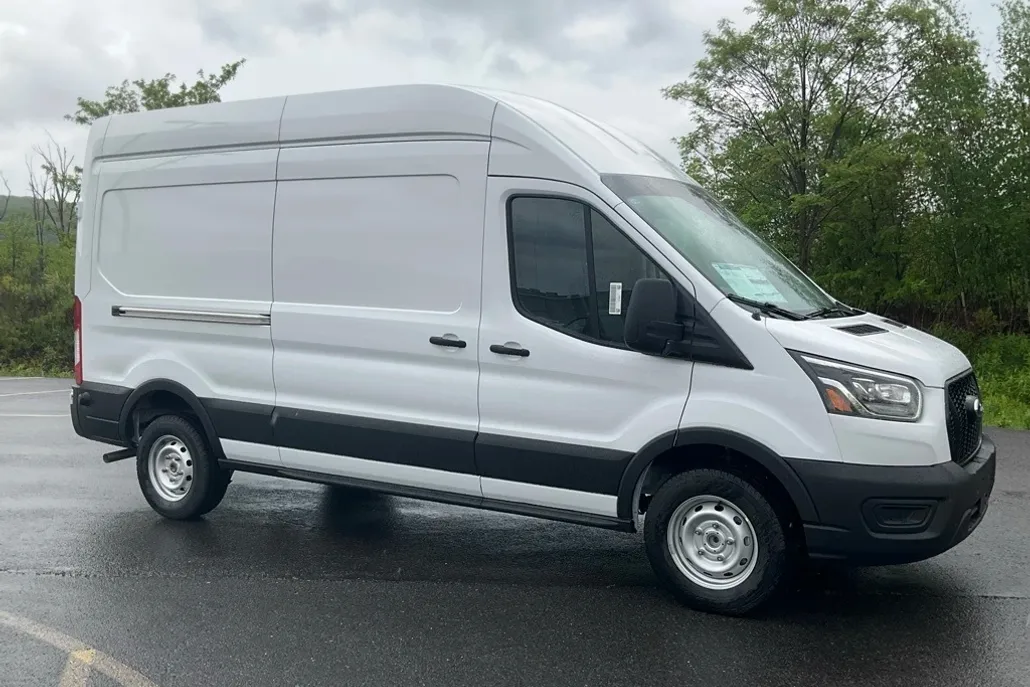 2025 Ford Transit Cargo Van photo 1