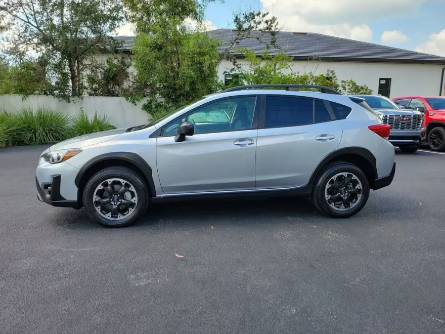 2023 Subaru Crosstrek Base photo 1