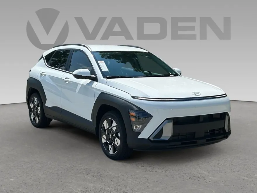 2025 Hyundai Kona SEL photo 1