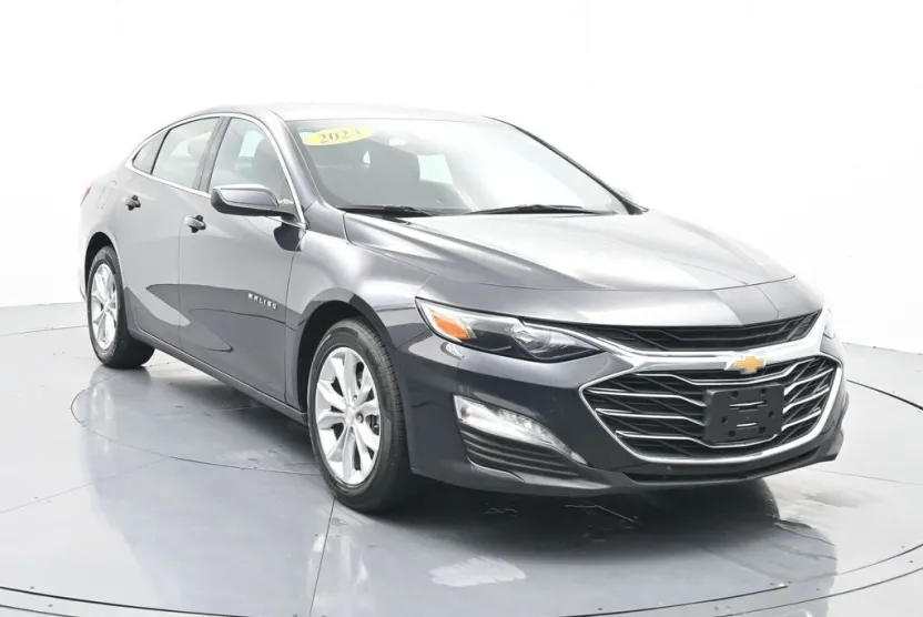 2023 Chevrolet Malibu 1LT photo 1