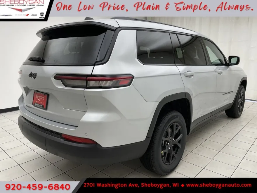 2025 Jeep Grand Cherokee Altitude photo 1