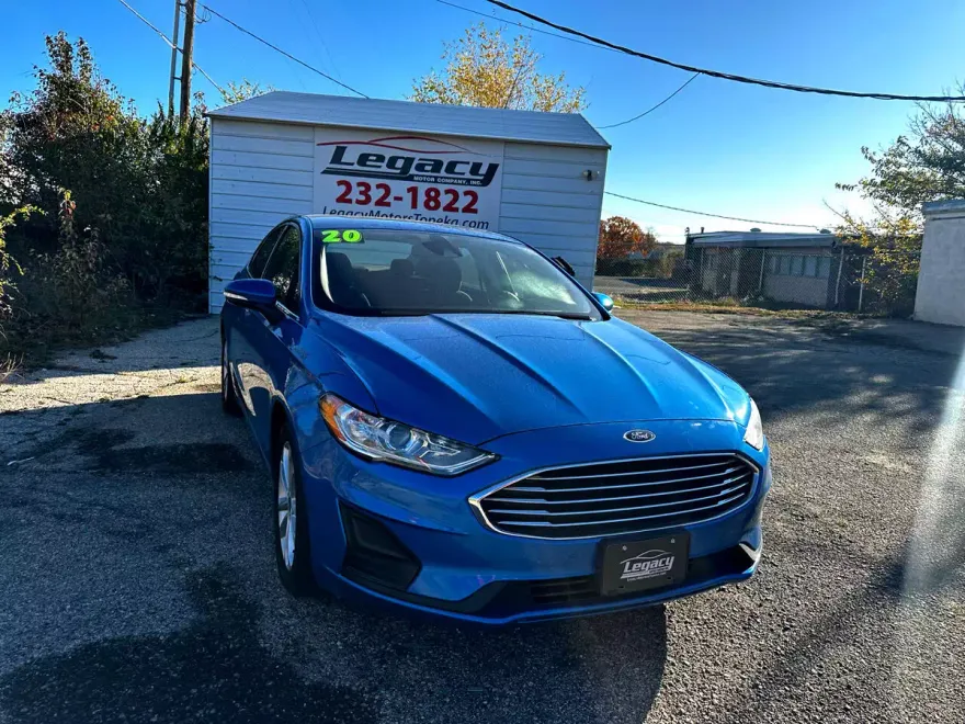2020 Ford Fusion SE photo 1