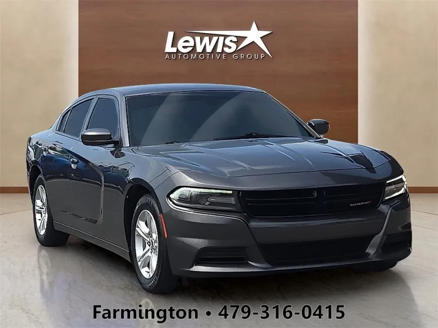 2019 Dodge Charger SXT photo 1