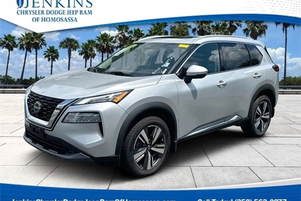2022 Nissan Rogue SL photo 1