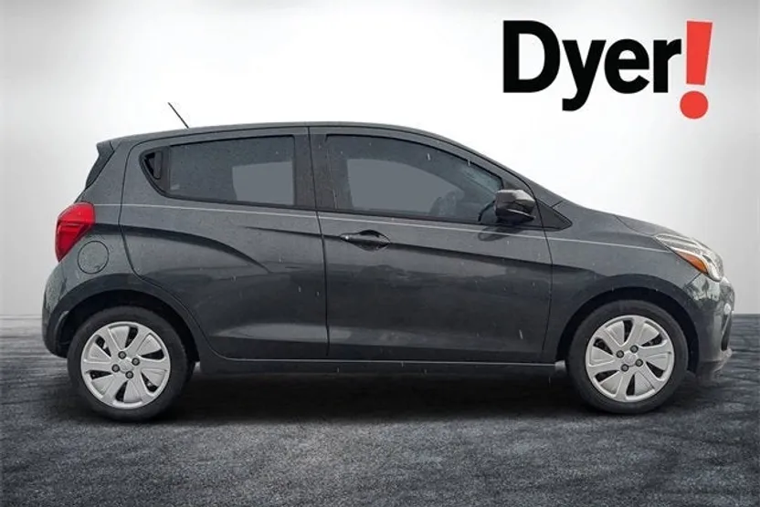 2017 Chevrolet Spark LS photo 1