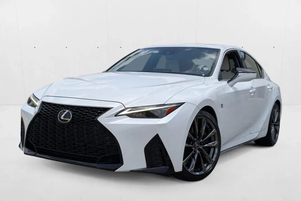2022 Lexus IS 350 F SPORT photo 1