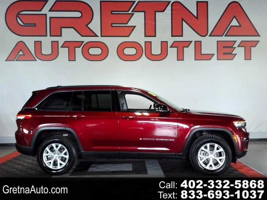 2023 Jeep Grand Cherokee Limited photo 1