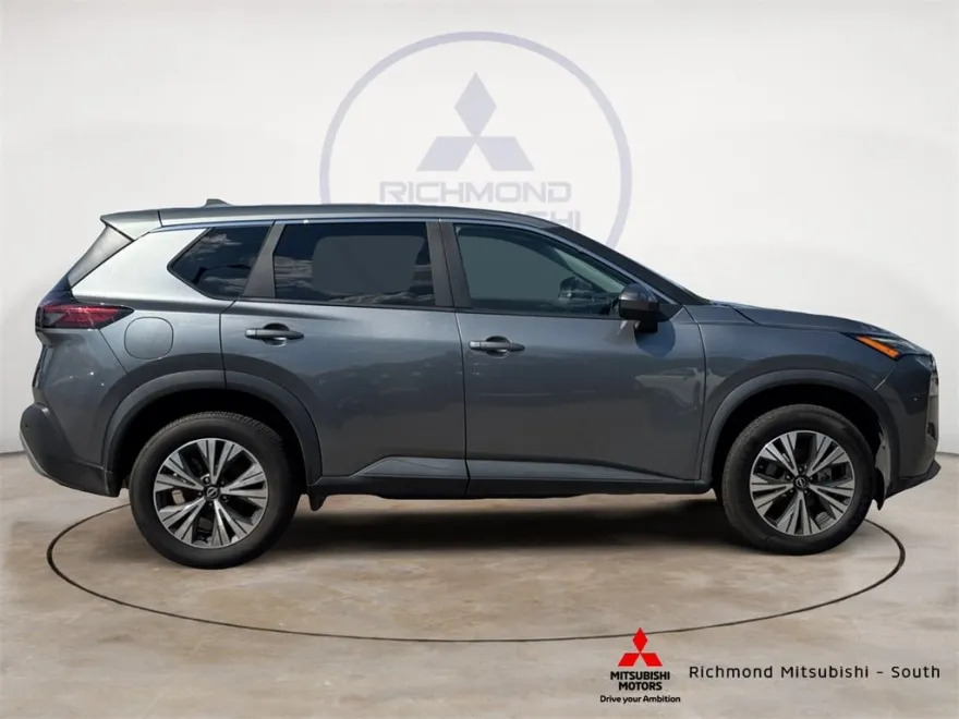 2023 Nissan Rogue SV photo 1
