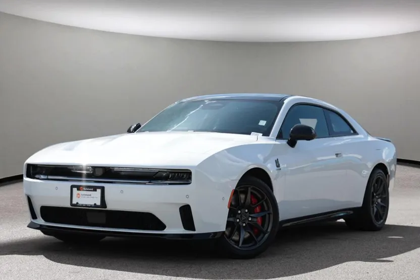 2024 Dodge Charger Daytona Scat Pack AWD photo 1