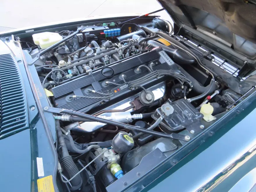1994 Jaguar XJS photo 22