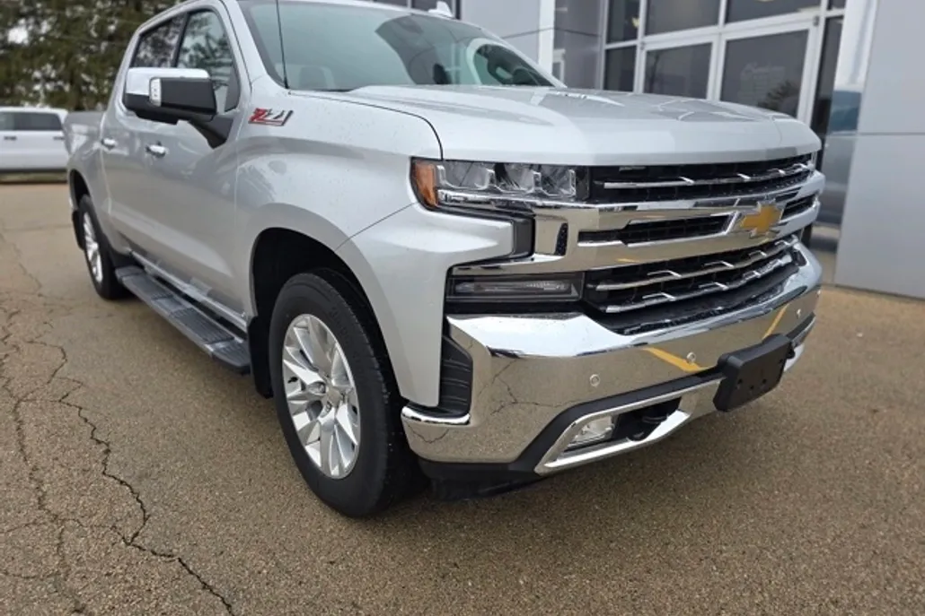 2019 Chevrolet Silverado 1500 LTZ photo 1