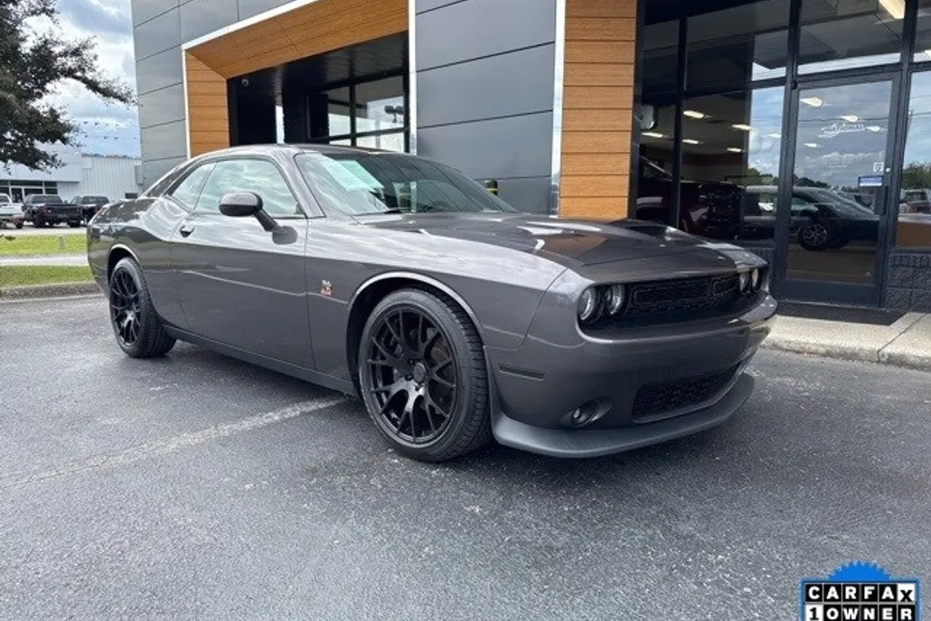 2021 Dodge Challenger R/T Scat Pack photo 1