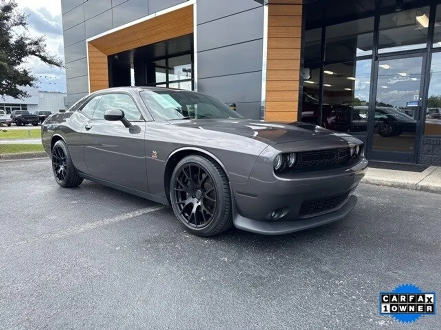 2021 Dodge Challenger R/T Scat Pack photo 1