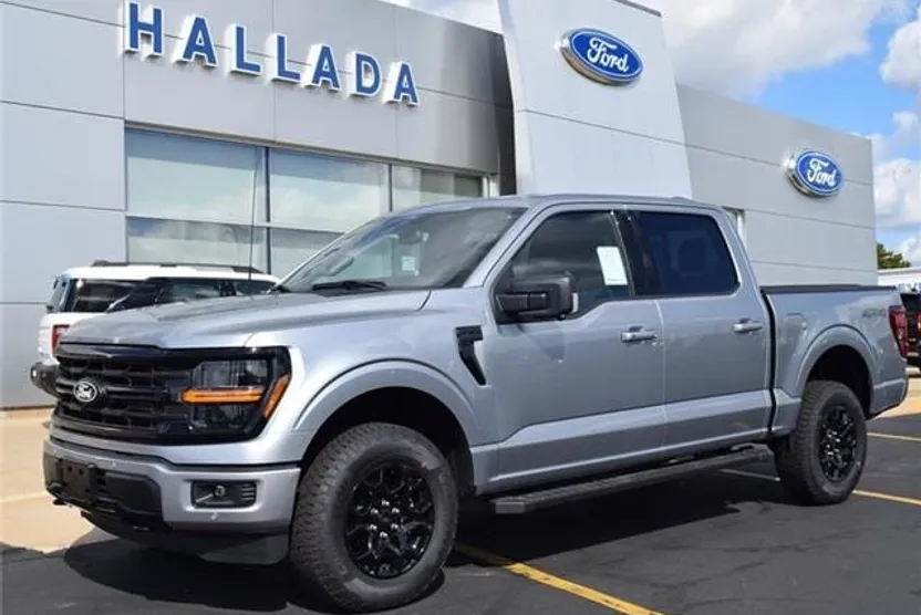2025 Ford F-150 XLT photo 1