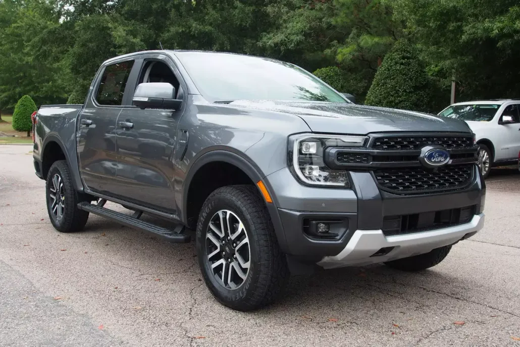 2025 Ford Ranger Lariat photo 1