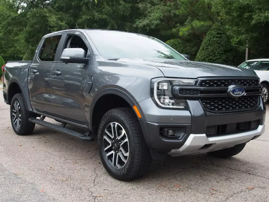2025 Ford Ranger Lariat photo 1