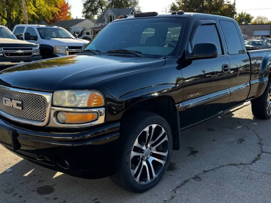 2003 Gmc Sierra 1500 Denali photo 1
