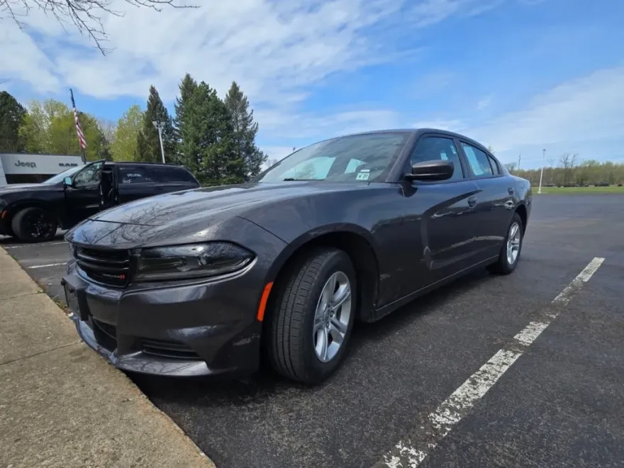 2022 Dodge Charger SXT photo 1