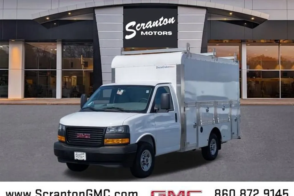2024 Gmc Savana 3500 Cutaway photo 1