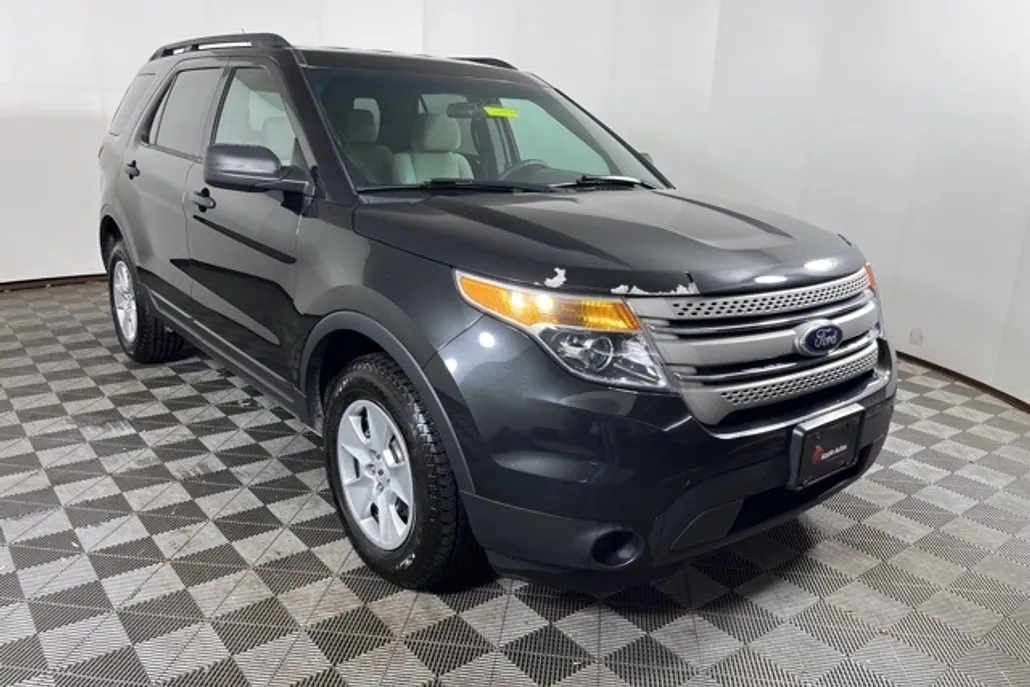 2013 Ford Explorer Base photo 1
