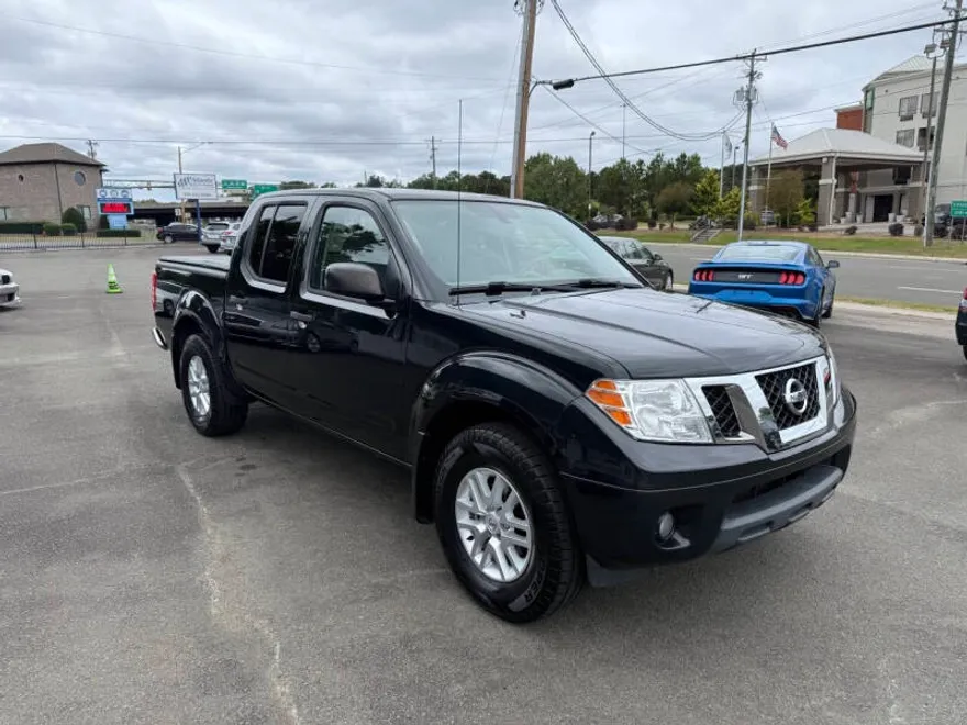 2020 Nissan Frontier SV photo 1